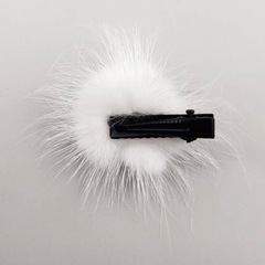 ポンポン 白 ヘアアクセ クリップの画像