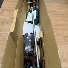 マキタ 充電式草刈機18V 刈込幅230mmチップソー付U ハンドル 6Ahバッテリ・充電器付 MUR190UDRGの画像