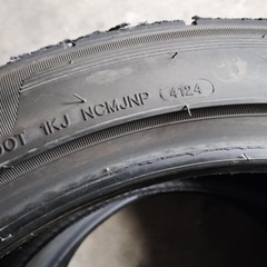ヴァリノ ペルギア PERGEA 08R 245/45R17　2本 VALINO PERGEA 08R　TW200 2本　7分山　まだまだ使えます。の画像