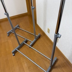 衣類ラック　2個の画像