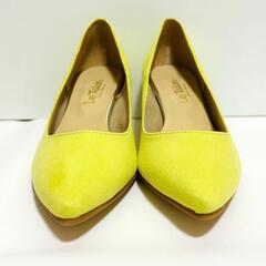 【美品 / LE TALON】ポインテッドスエード パンプス イエロ－ 23.5の画像