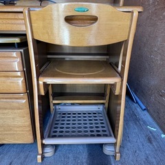 コイズミ　勉強机の画像