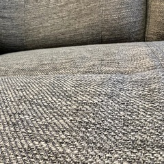 ニトリの三人掛けソファ(3年ほど使用)の画像