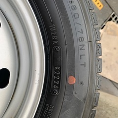 軽バンスタッドレスタイヤ4本セット145\80R12の画像