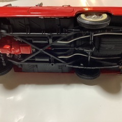 RoadTough フォード 赤色　Thunderbird 1/18の画像