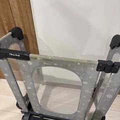 ベビーゲート ベビーフェンス おくだけとおせんぼ おくトビラ 置くだけ 日本育児の画像