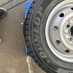 軽バンタイヤホイールスタッドレス4本セットの画像
