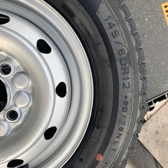 軽バンタイヤホイールスタッドレス4本セットの画像