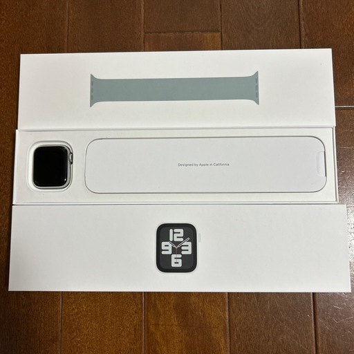 apple watch se 第2世代 GPS 40mm アルミニウムケース