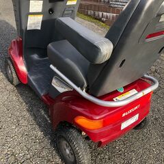 ☆彡⑥１年保証付き!!!バッテリー新品! スズキ・電動車いす・車椅子・新型セニアカー!シニアカー!!介護用品。すぐに乗れます。免許不要。操作簡単!!免許返納!!激安!絶対お得です♪の画像