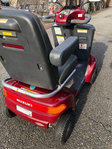 ☆彡⑥１年保証付き!!!バッテリー新品! スズキ・電動車いす・車椅子・新型セニアカー!シニアカー!!介護用品。すぐに乗れます。免許不要。操作簡単!!免許返納!!激安!絶対お得です♪