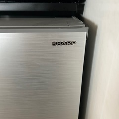 SHARP 冷蔵庫　2021年製　傷汚れなしの画像