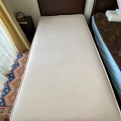 フランスベッド＋無印マットレス／シングルベッド（引き出し付き・日本製・ダークブラウン）Ｂセットの画像