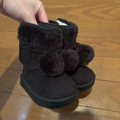 ムートンブーツの画像