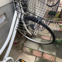 27インチ　ママチャリ自転車の画像