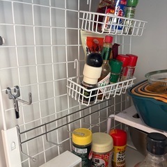 🪴【ホワイト ワイヤー収納ラック＋棚板付き】➕ペーパーホルダー➕ドライヤーホルダーまとめ売りの画像