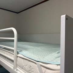 2段ベットの画像