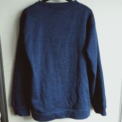 Availで購入したトレーナー2枚の画像