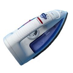 ★動作確認済み★コードレススチームアイロン　山善　ZI-LS10　2013年製の画像