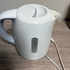 電気ポットの画像