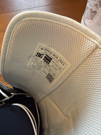 ショップ 【使用1回のみ】DC スノーボードブーツ 24cm レディース 2023