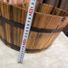 木製 プランターカバー 樽の画像