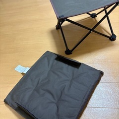 ニトリ　折りたたみオットマンの画像