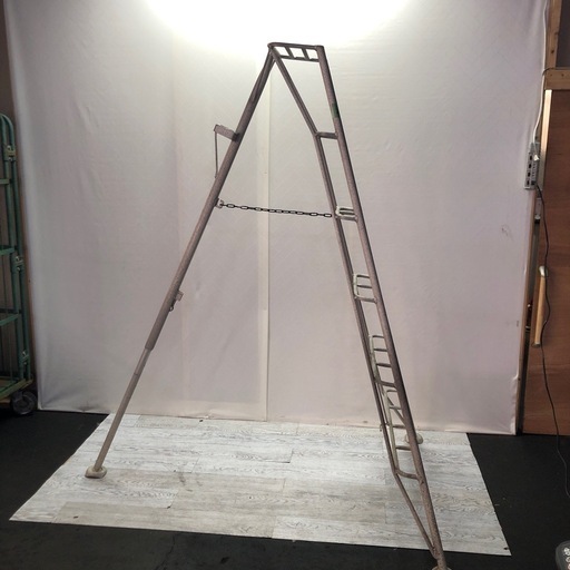 中古園芸三脚6尺 (マキシー久沢倉庫) 富士宮のその他の中古あげます