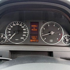 メルセデス・ベンツ A180 | 2010年式 | 低走行距離 | 良好な状態の画像