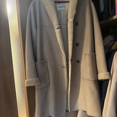 ロペ　コートフード付きの画像