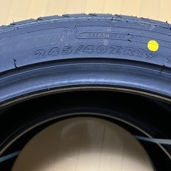 新品　MAXTREK 245 40 19 夏 タイヤ 25年製の画像
