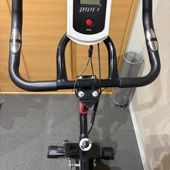 室内　エクササイズ バイクの画像