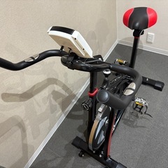 室内　エクササイズ バイクの画像