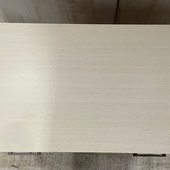 J681⭐️白い木製４段タンスの画像