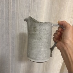 新品未使用　インドネシア　バリ島　TANAH 陶器 グレーピッチャーの画像