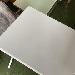 折りたたみテーブル　中古の画像