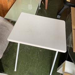 折りたたみテーブル　中古の画像