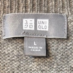 【UNIQLO】ラムVネックセーターの画像