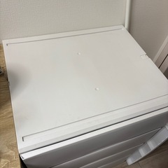 【折り畳み可能】白の衣装ケースの画像