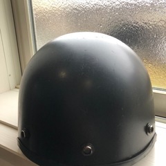 マットブラック 半帽ヘルメットの画像