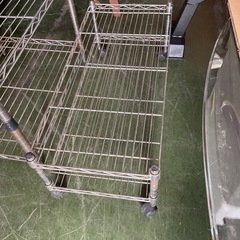 スチールラック１個¥500、在庫1個のみの画像
