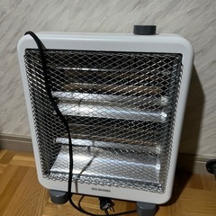 電気ストーブ　アイリスオーヤマの画像
