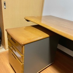 【日曜日まで無料】学習机＆パソコンデスク単体（写真の引き出しは希望あればお付けします）差し上げますの画像