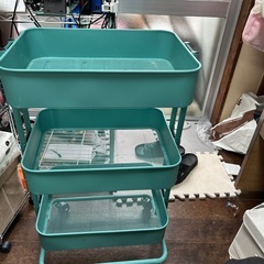 収納ラックの画像