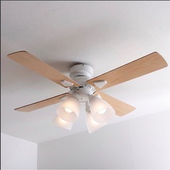 [交渉中］新品シーリングファンライト　ラスボルタ　4灯の画像