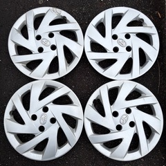 アクア 175/65R15 PCD100 4H タイヤ ホイール カバー 純正 の画像