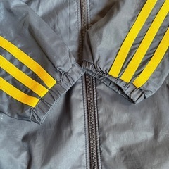 adidas  ジャンパーの画像