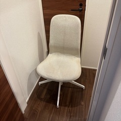 IKEA LÅNGFJÄLL ロングフィェル 会議用チェア, グンナレド ベージュ/ホワイトの画像