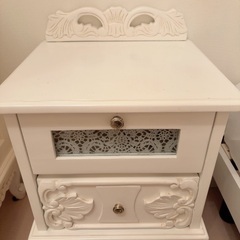 アンティーク サイドテーブルの画像