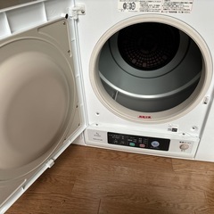 【2021年製】HITACHI 衣類乾燥機　5キロの画像